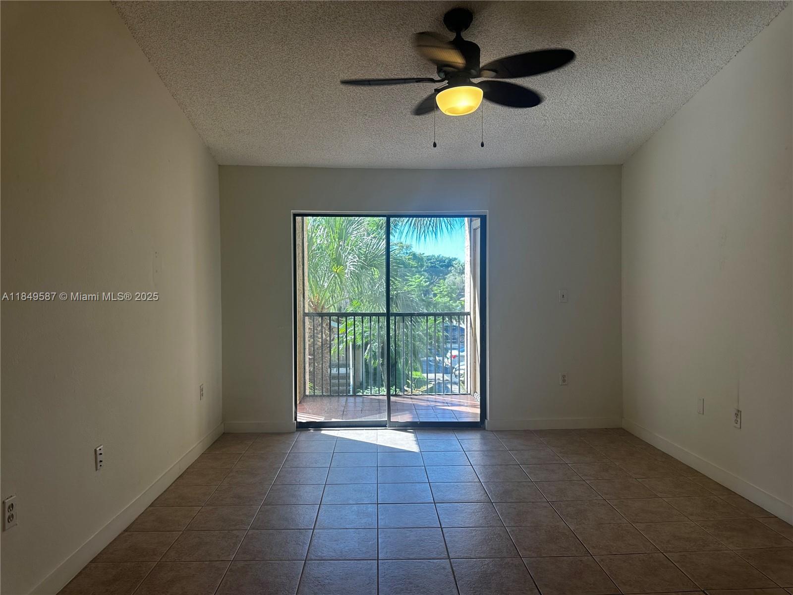 15551 Southwest 104th Terrace, Unit 825 Miami, FL 33196 - Photo 7 of 20