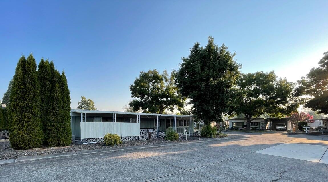 2252 Table Rock Road, Unit SPC 112 Medford, OR 97501 - Photo 21 of 22 20220912172051103830000000-o