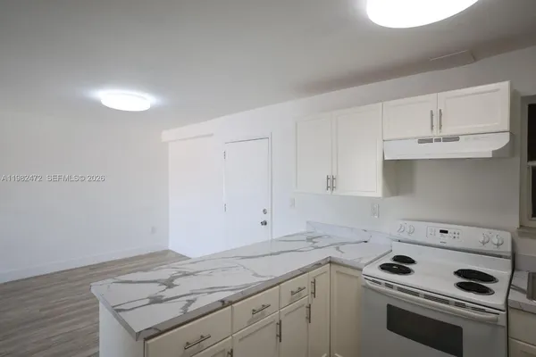 $2,150 | 3501 West 11th Avenue, Unit 207, Hialeah, FL 33012