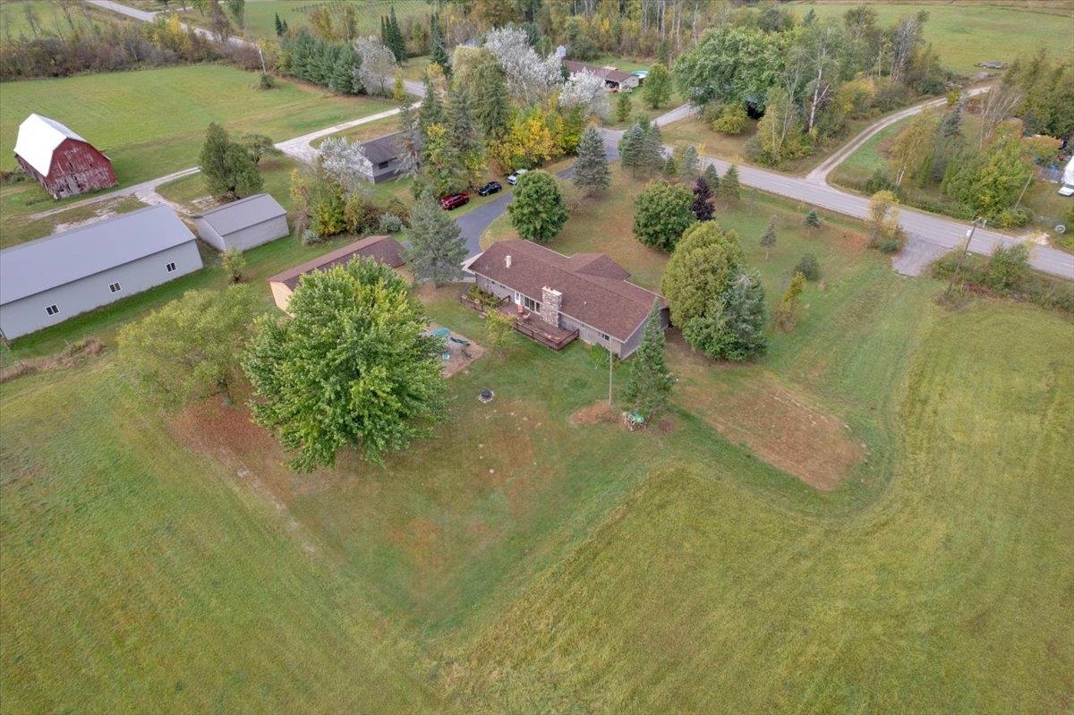 3156 Putnam Road Hale, MI 48739 - Photo 8 of 31 1927886-0c423927-366b-4efb-9985-aee7677af2ce.JPG