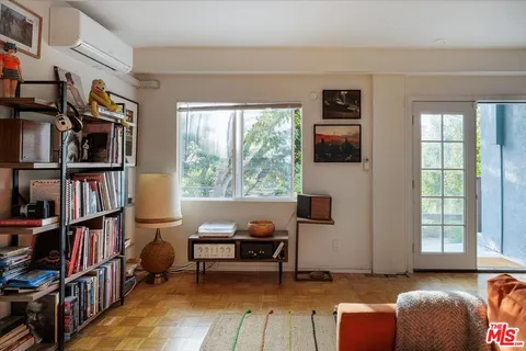 $999,000 | 1325 Romulus Drive, Glendale, CA 91205