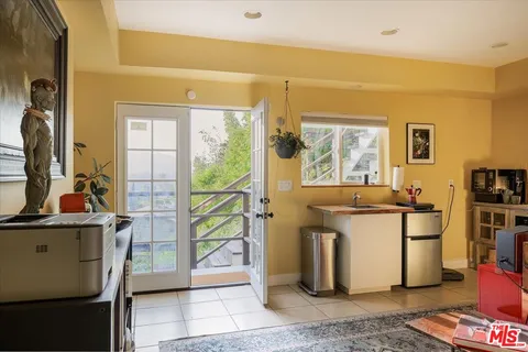 $999,000 | 1325 Romulus Drive, Glendale, CA 91205