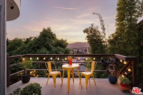 $999,000 | 1325 Romulus Drive, Glendale, CA 91205