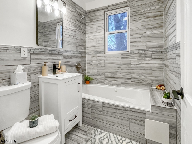 45 Rutgers Street Irvington, NJ 07111 - Photo 19 of 35