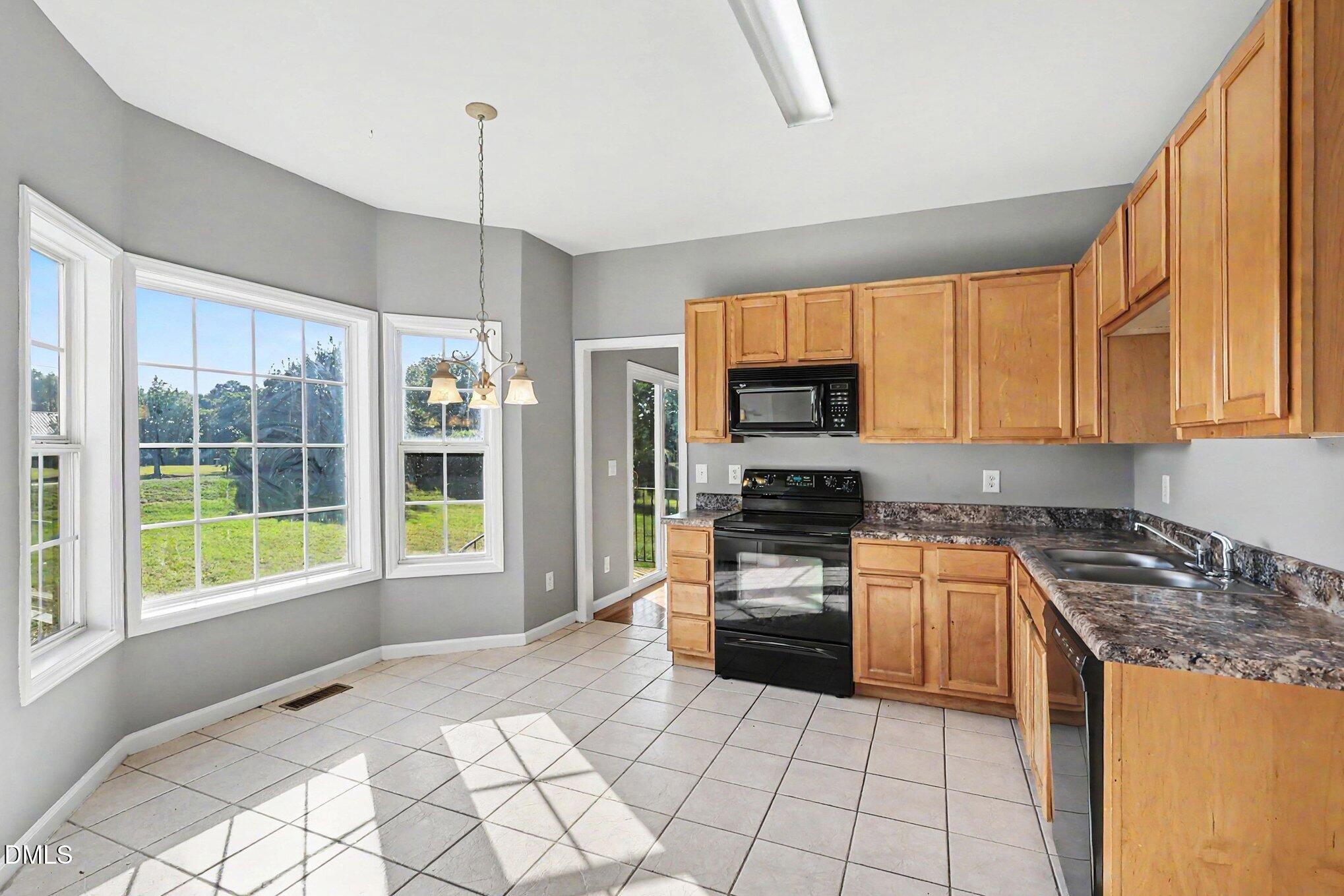 7304 Singlepond Lane Willow Spring, NC 27592 - Photo 2 of 27