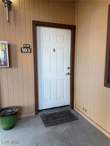 $1,175 | 5118 South Jones Boulevard, Unit 103, Las Vegas, NV 89118