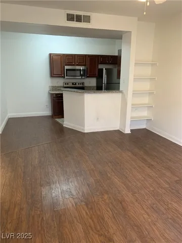 $1,175 | 5118 South Jones Boulevard, Unit 103, Las Vegas, NV 89118