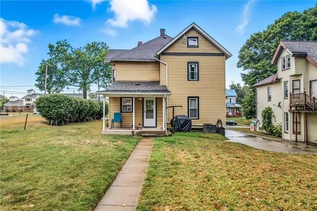 $183,000 | 134 North Mercer Avenue, Sharpsville, PA 16150