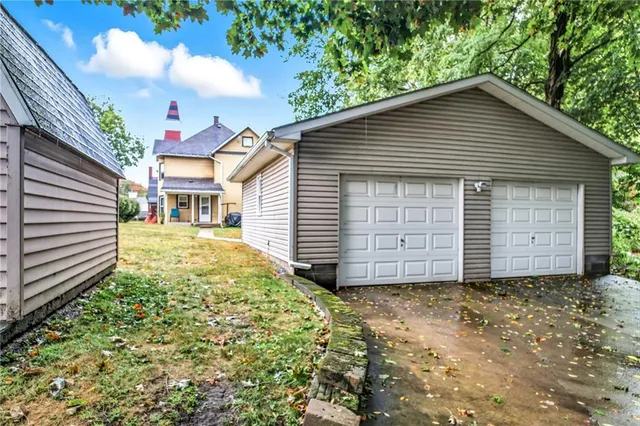 $183,000 | 134 North Mercer Avenue, Sharpsville, PA 16150