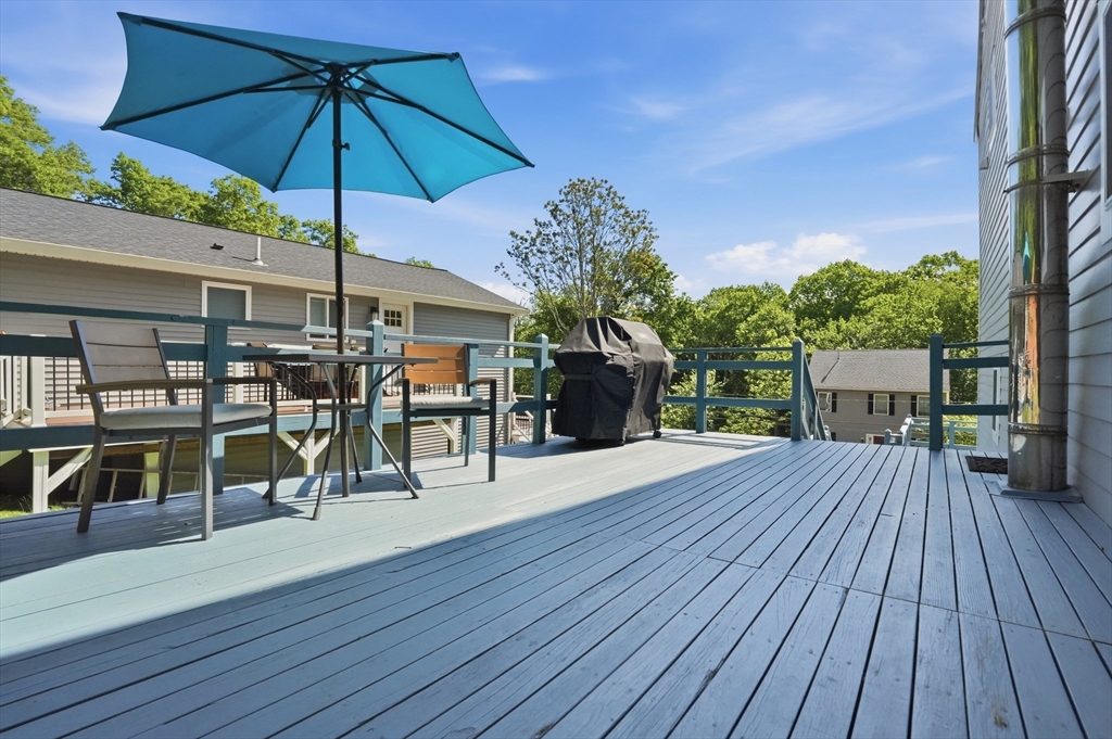 30 Golden Hills Road Saugus, MA 01906 - Photo 37 of 40