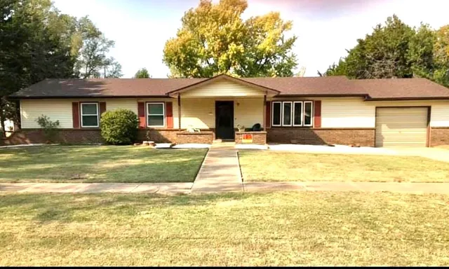 $129,000 | 507 North Main Street, Sharon, KS 67138