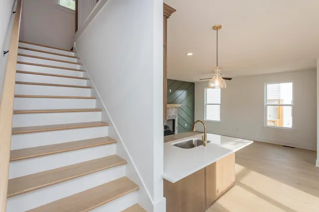 $3,600 | 5210 Georgia Avenue, Unit B, Nashville, TN 37209