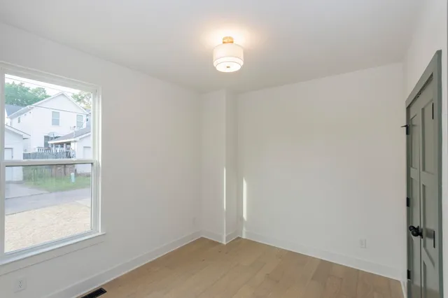 $3,600 | 5210 Georgia Avenue, Unit B, Nashville, TN 37209