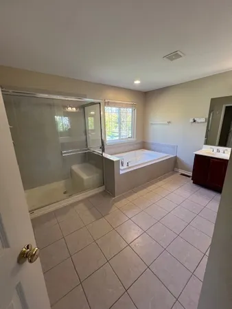 $3,500 | 9699 Fairfield Road, Huntley, IL 60142