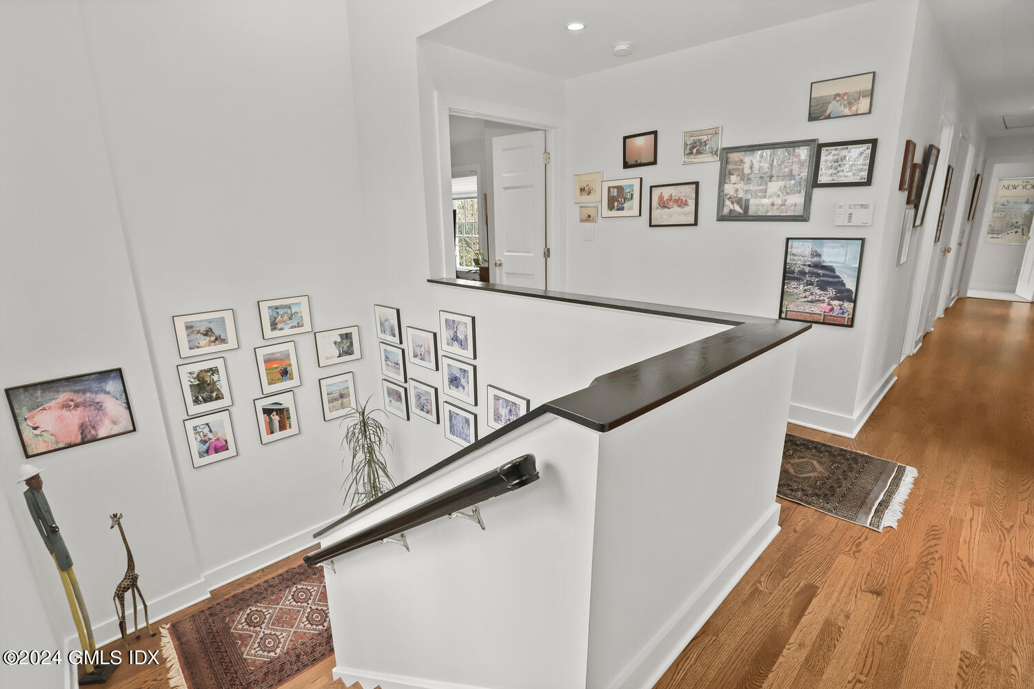 23 Pleasant Street Riverside, CT 06878 - Photo 18 of 35 23 Pleasant St Riverside CT-large-018-02