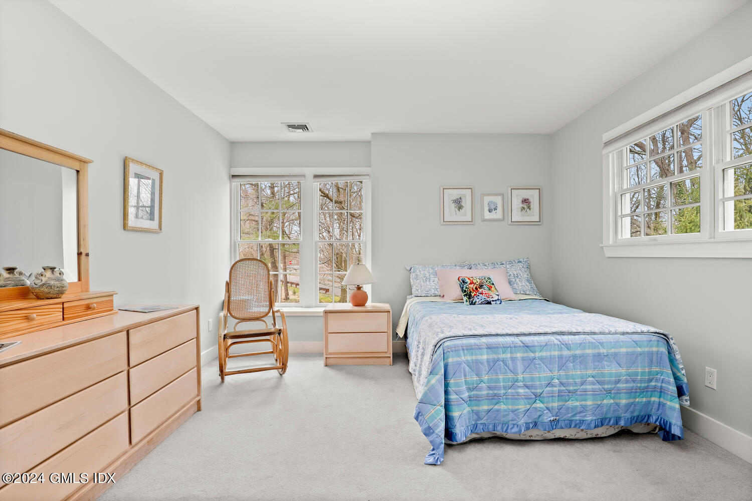 23 Pleasant Street Riverside, CT 06878 - Photo 28 of 35 23 Pleasant St Riverside CT-large-028-01