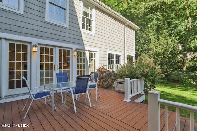 23 Pleasant Street Riverside, CT 06878 - Photo 31 of 35 thumbnail_30 036-photo--7670960