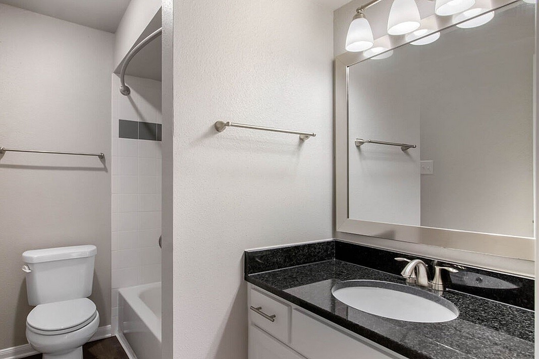10700 Fuqua Street, Unit 262 Houston, TX 77089 - Photo 5 of 9