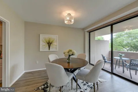 $349,900 | 4141 North Henderson Road, Unit 217, Arlington, VA 22203