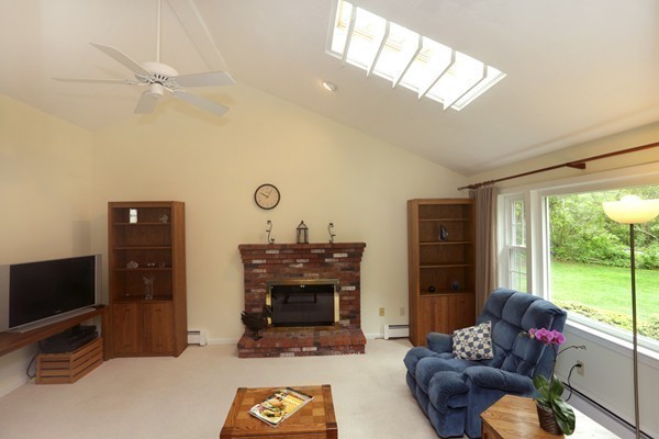 107 Spofford Road Boxford, MA 01921 - Photo 9 of 27