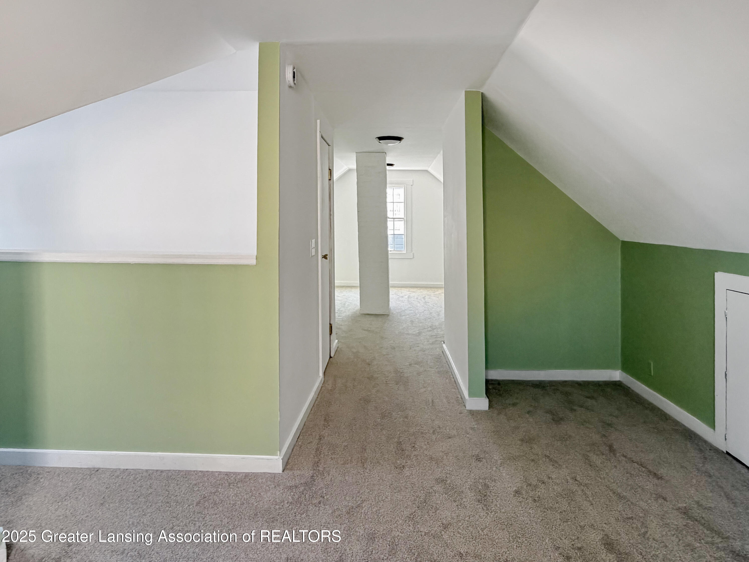 535 Riley Street Lansing, MI 48910 - Photo 22 of 42 2nd Floor Loft