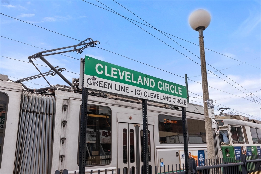 1874 Beacon Street, Unit 4 Brookline, MA 02445 - Photo 14 of 22