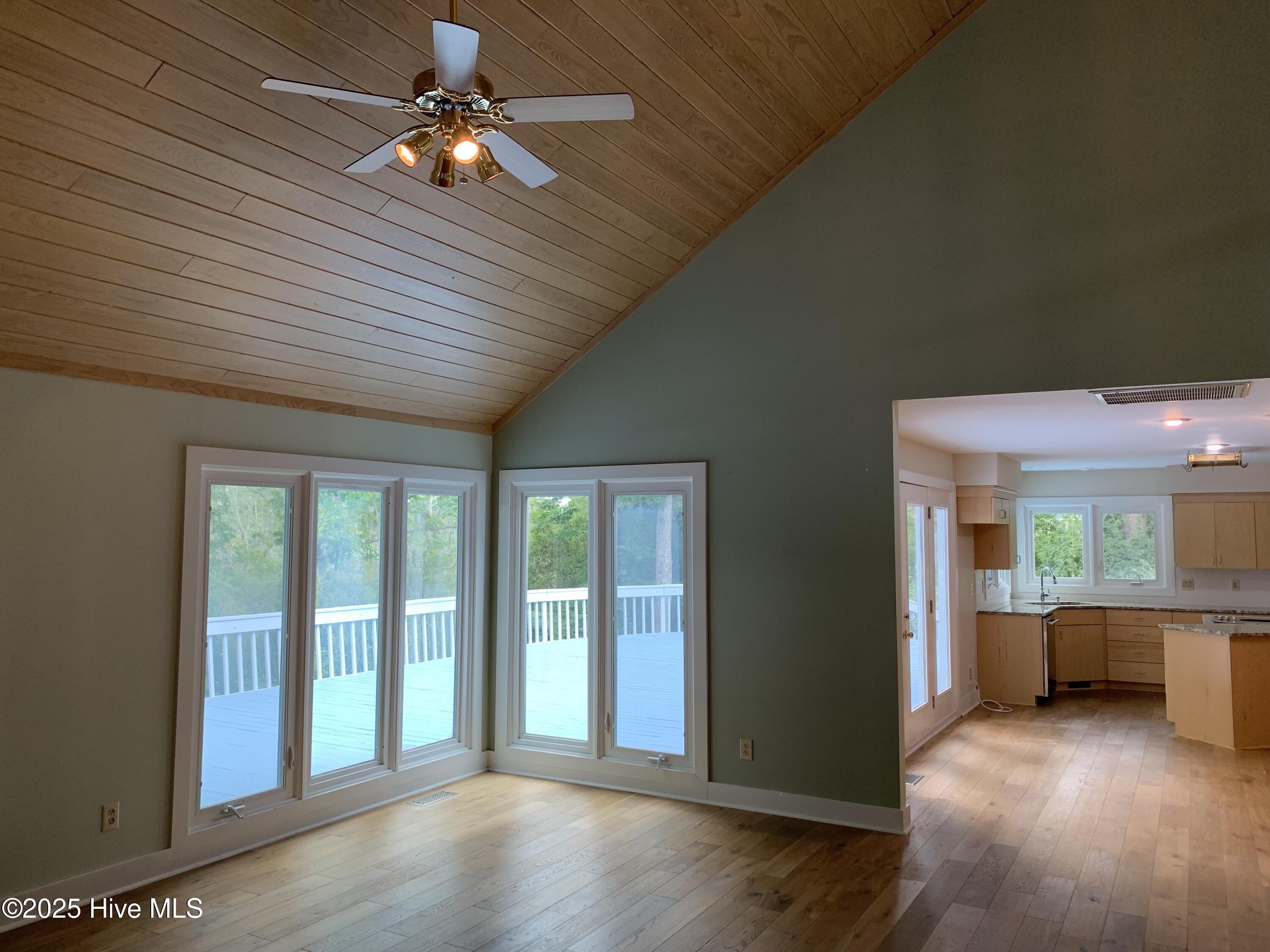 201 Castle Ridge Road New Bern, NC 28562 - Photo 32 of 61 132