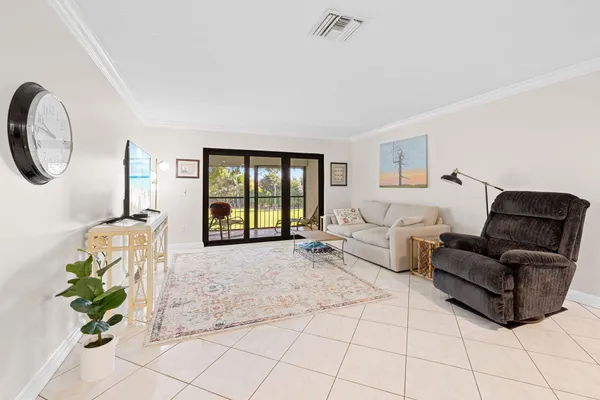$2,200 | 9193 Pecky Cypress Lane, Boca Raton, FL 33428