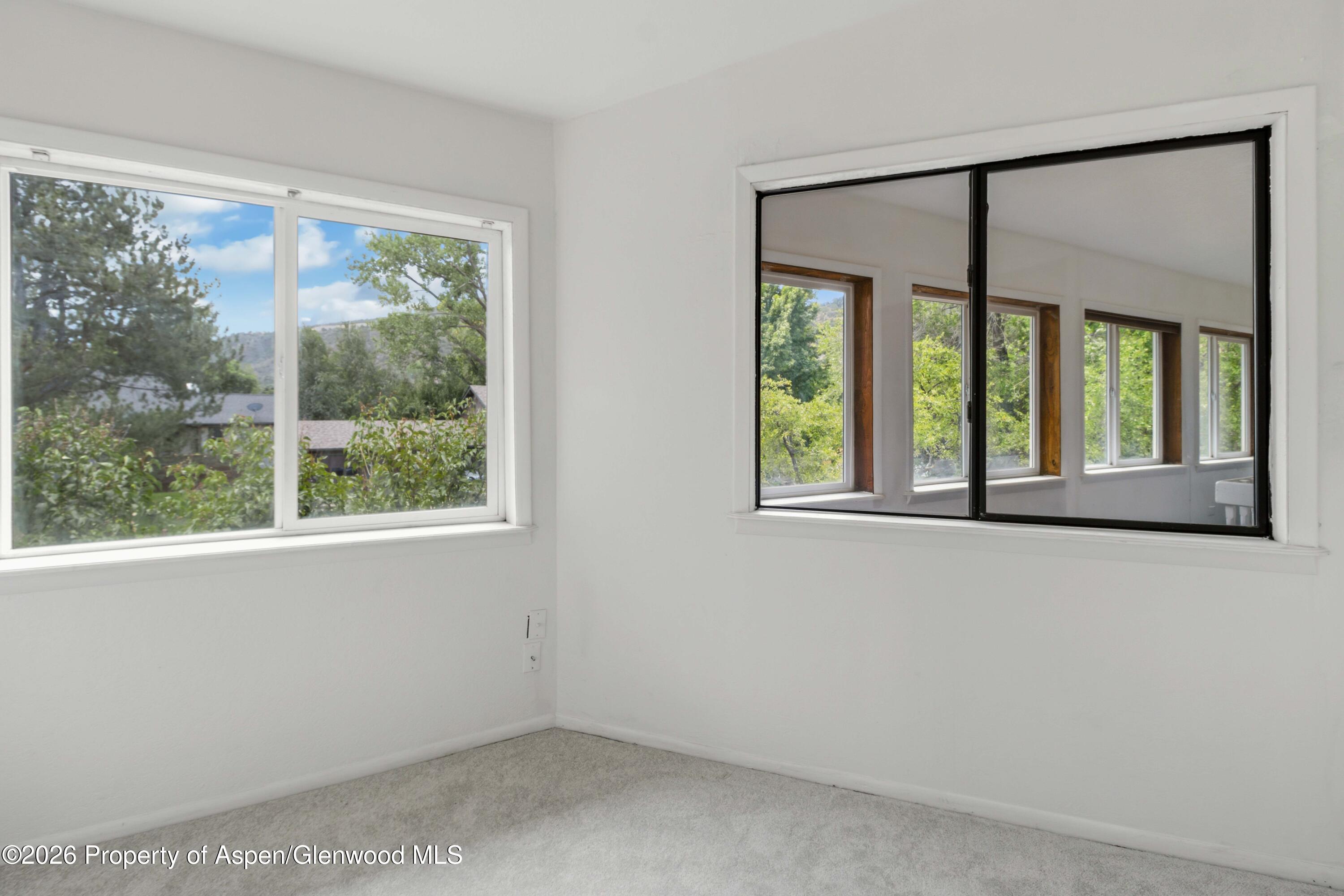 1102 Valley View Road Glenwood Springs, CO 81601 - Photo 17 of 30 25