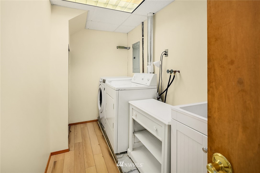 12235 176th Avenue Southeast Renton, WA 98059 - Photo 18 of 25 Gallery Image 18