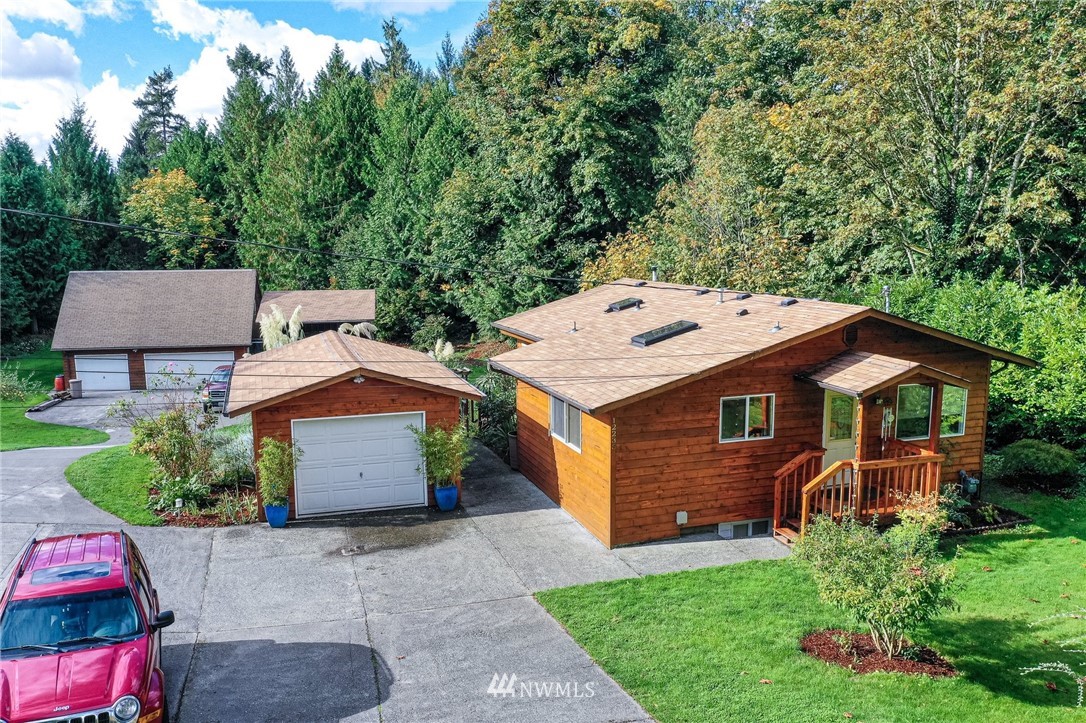12235 176th Avenue Southeast Renton, WA 98059 - Photo 3 of 25 Gallery Image 3