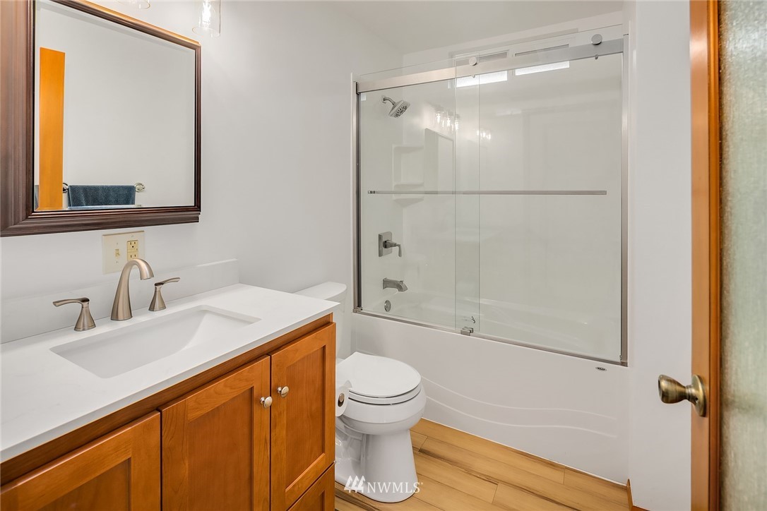 12235 176th Avenue Southeast Renton, WA 98059 - Photo 8 of 25 Gallery Image 8