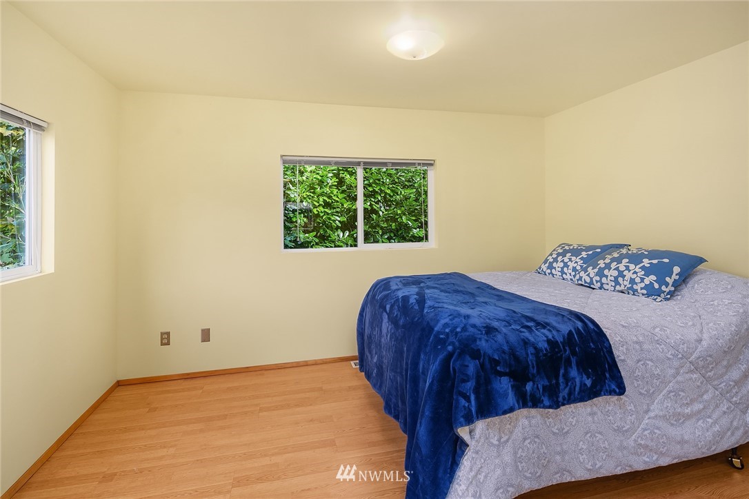 12235 176th Avenue Southeast Renton, WA 98059 - Photo 9 of 25 Gallery Image 9
