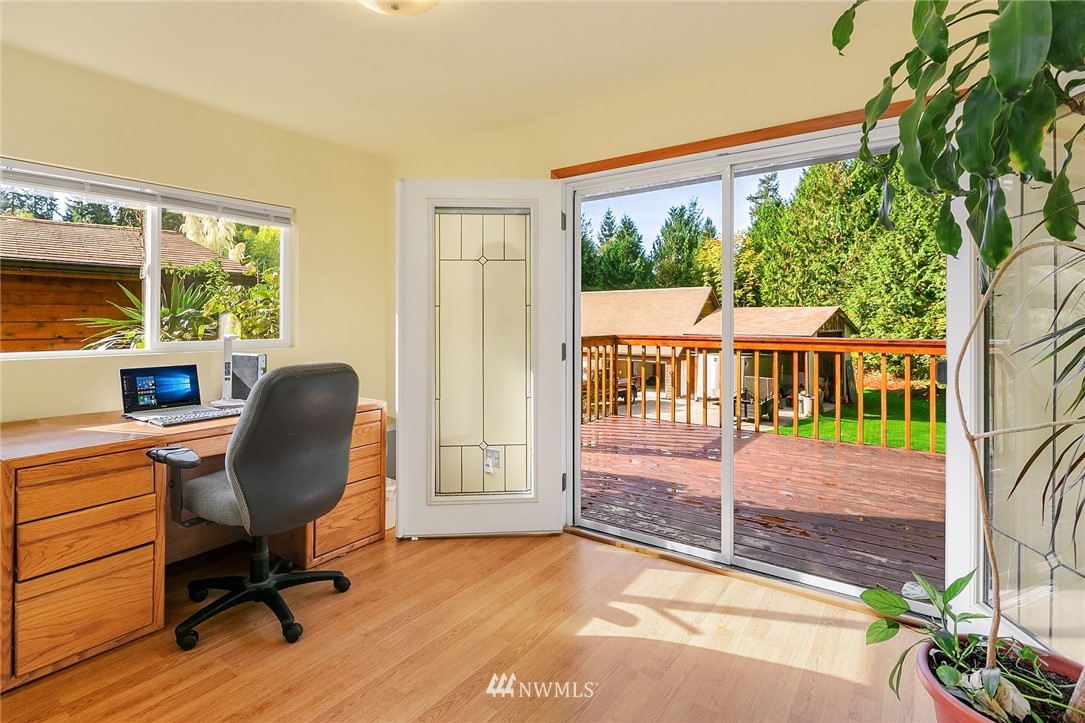 12235 176th Avenue Southeast Renton, WA 98059 - Photo 10 of 25 Gallery Image 10