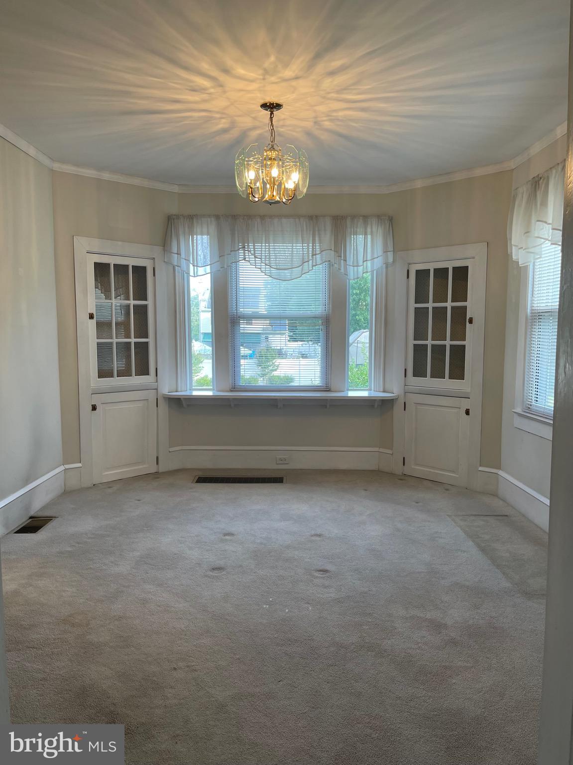 7 Union Avenue Stratford, NJ 08084 - Photo 8 of 28 Dining Room