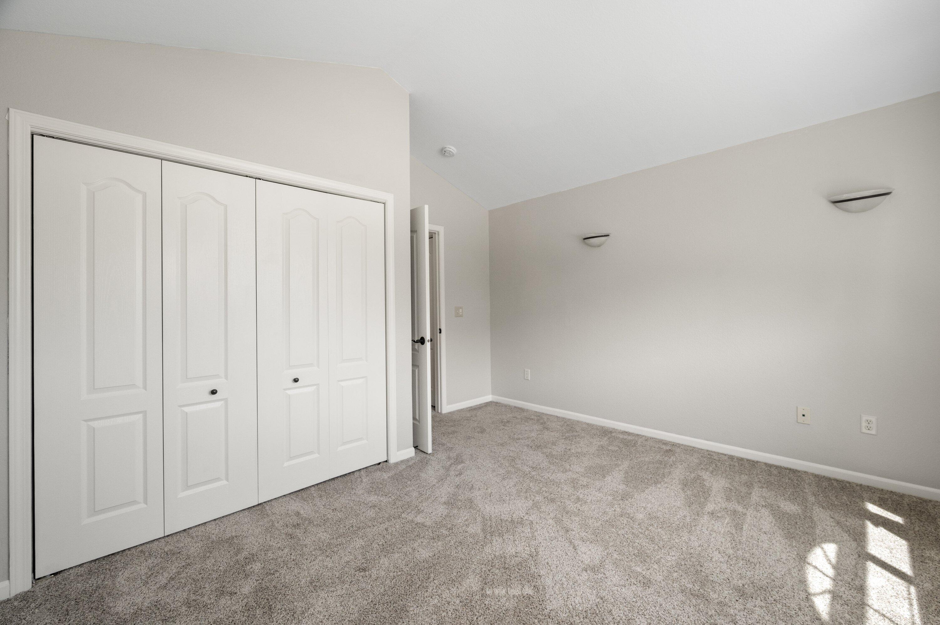 9301 South Cobblestone Way, Unit H Franklin, WI 53132 - Photo 20 of 33 0153