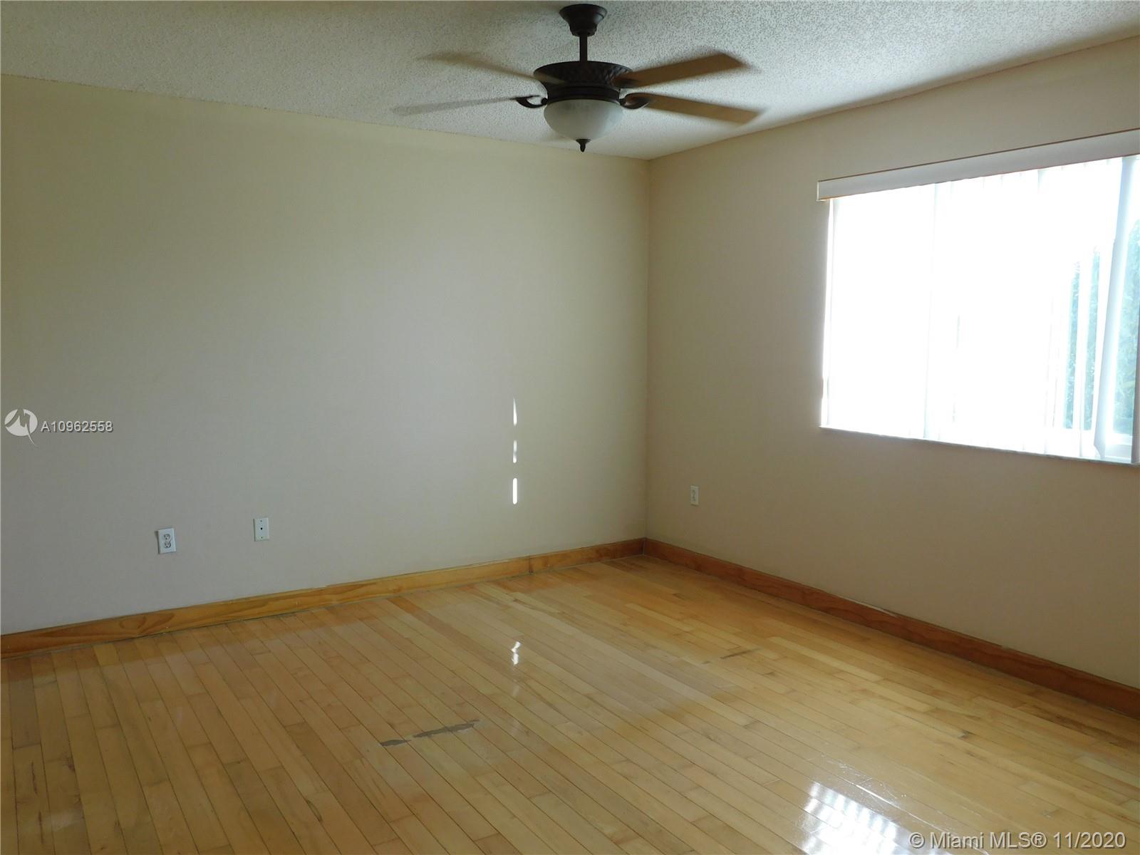 12138 Southwest 250th Terrace Homestead, FL 33032 - Photo 13 of 24