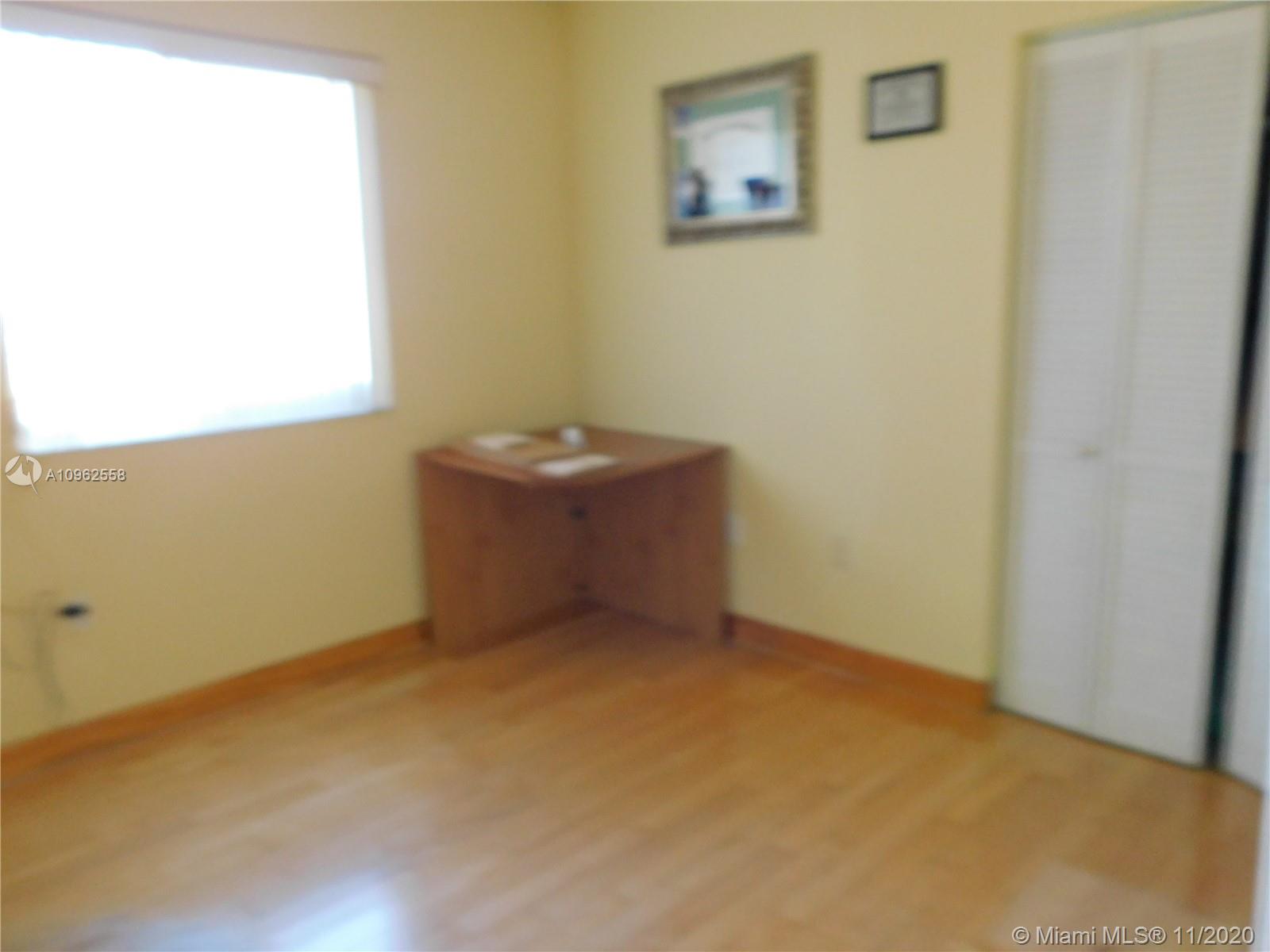 12138 Southwest 250th Terrace Homestead, FL 33032 - Photo 17 of 24