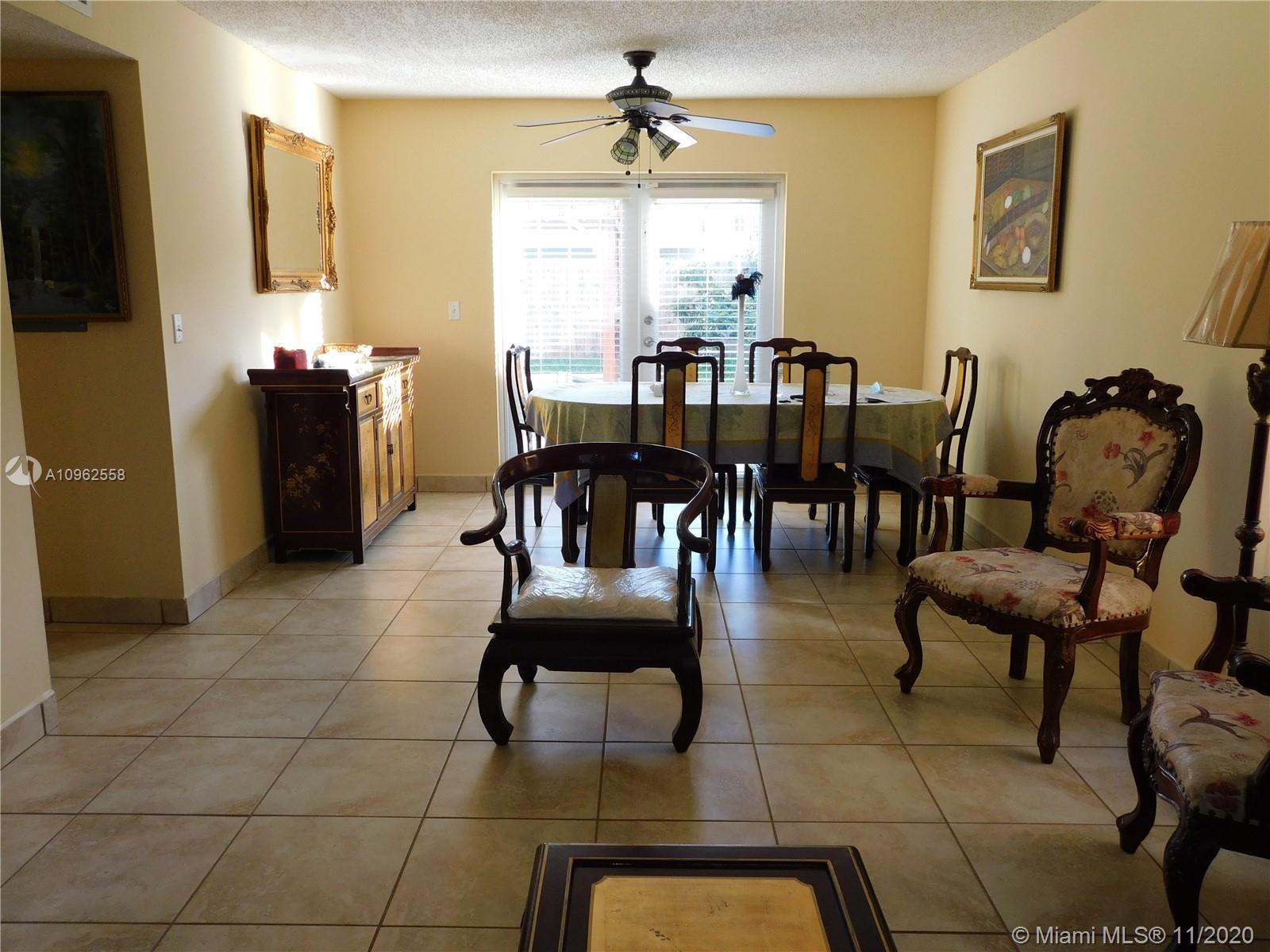 12138 Southwest 250th Terrace Homestead, FL 33032 - Photo 4 of 24
