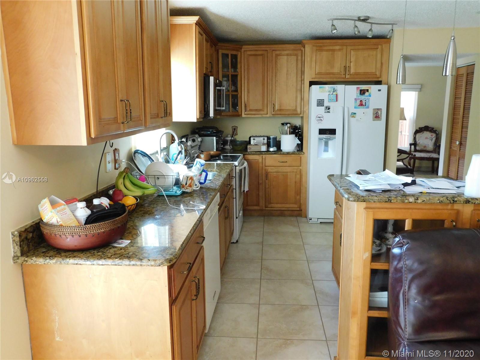 12138 Southwest 250th Terrace Homestead, FL 33032 - Photo 5 of 24