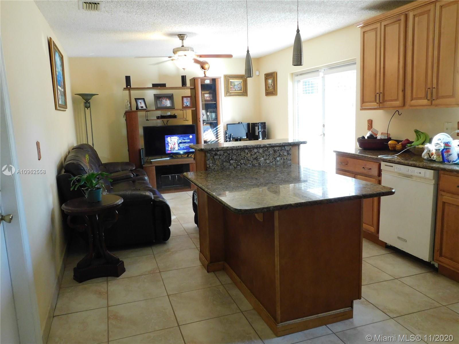 12138 Southwest 250th Terrace Homestead, FL 33032 - Photo 7 of 24