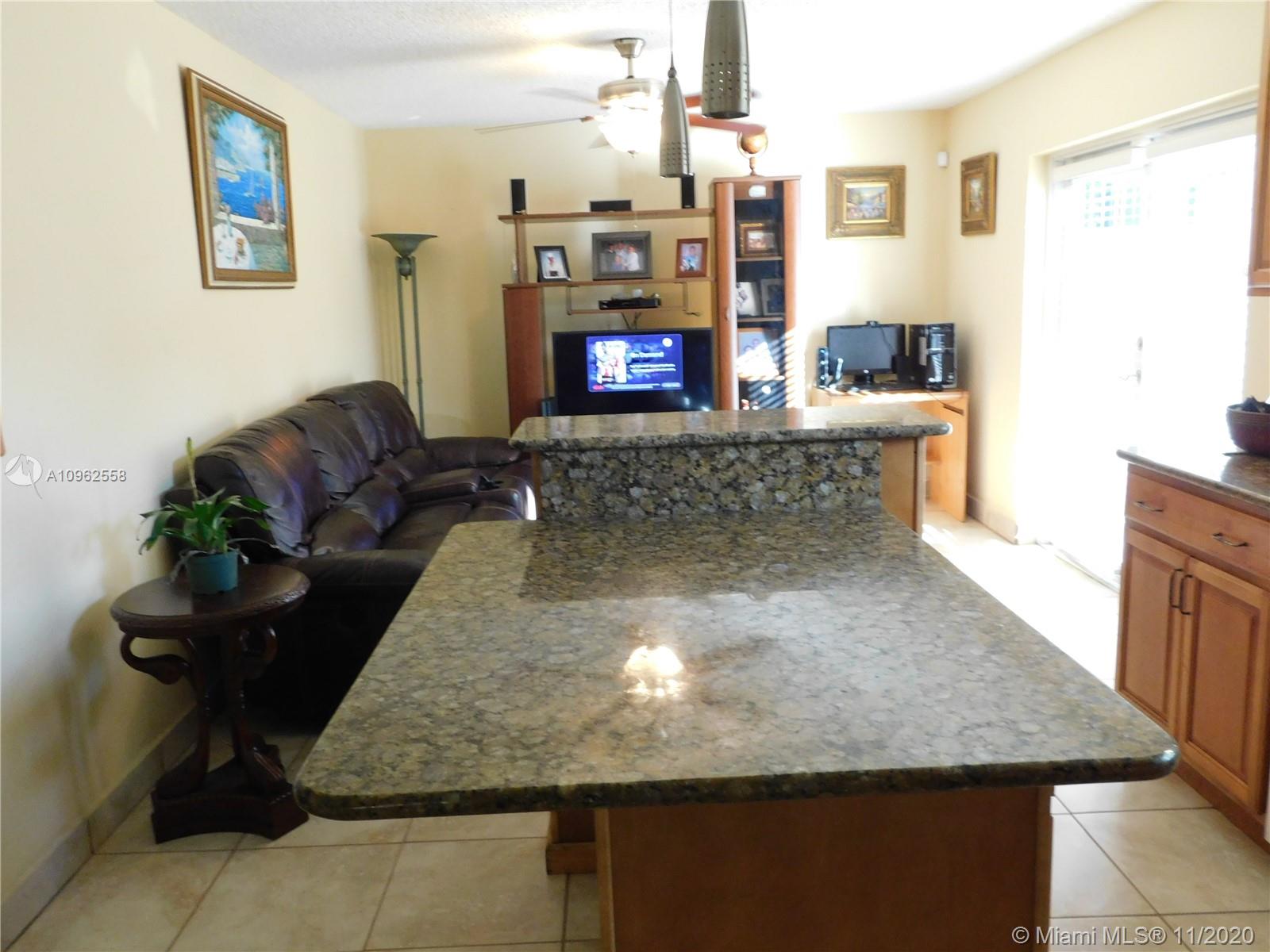 12138 Southwest 250th Terrace Homestead, FL 33032 - Photo 8 of 24