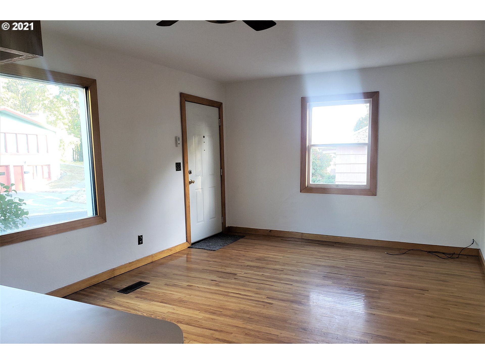 631 Northwest 7th Street Pendleton, OR 97801 - Photo 6 of 20 Gallery Image 6