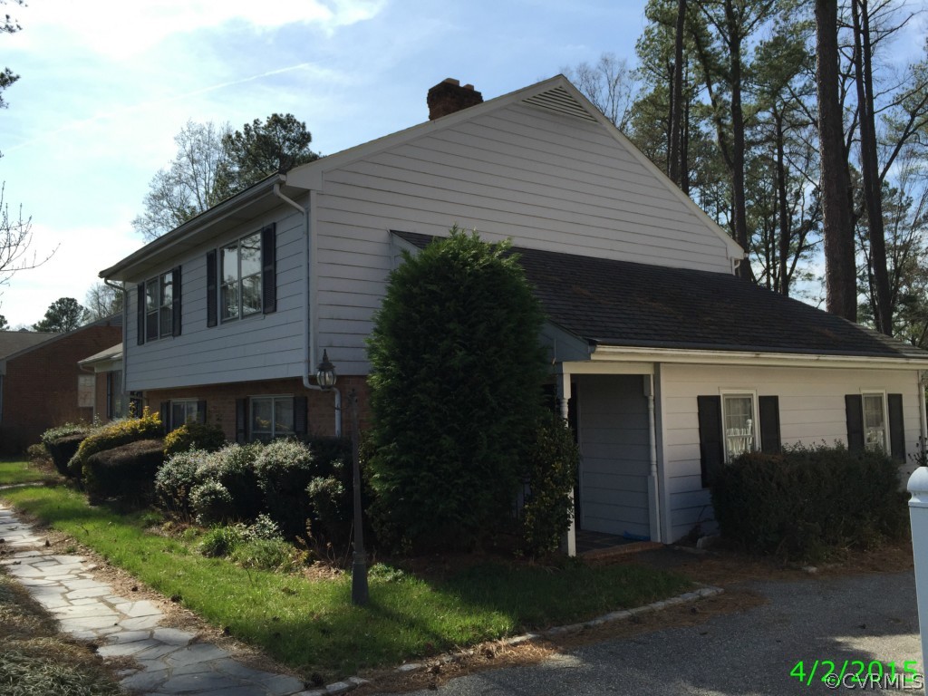 318 North Wilkinson Road Richmond, VA 23227 - Photo 3 of 22 Gallery Image 3
