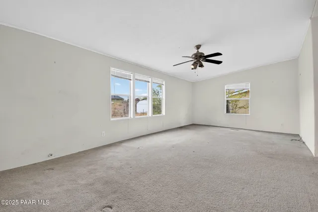 $289,000 | 390 Lobo Lane, Chino Valley, AZ 86323