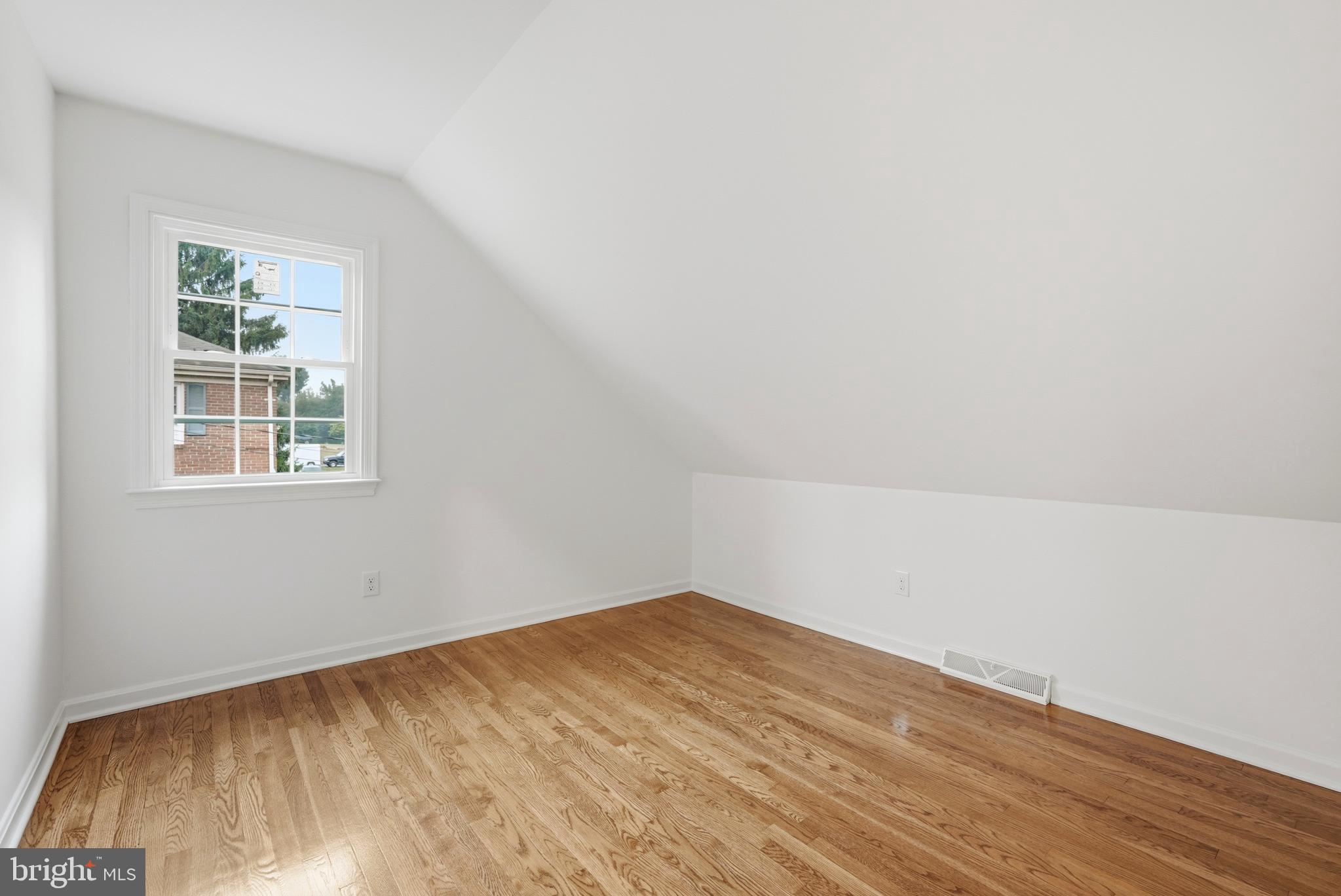 13632 Paradise Church Road Hagerstown, MD 21742 - Photo 35 of 49 Bedroom