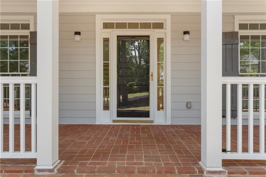 8965 Laurel Way Alpharetta, GA 30022 - Photo 4 of 79