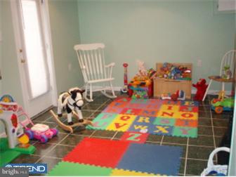 14 Elmont Road Hamilton, NJ 08610 - Photo 8 of 12 Gallery Image 8
