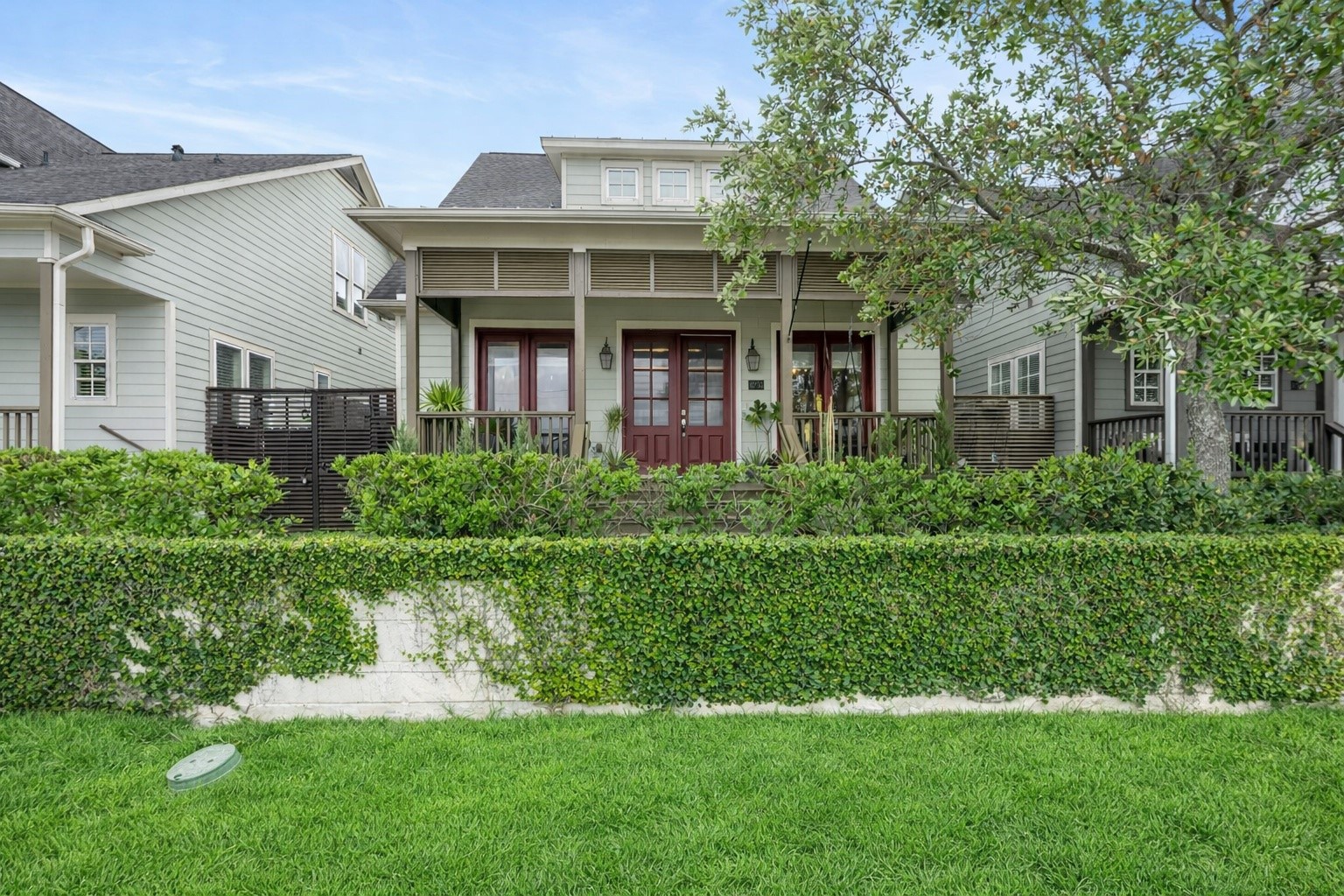 8710 Emnora Lane Houston, TX 77080 - Photo 3 of 43 Welcome Home to 8710 Emnora Ln!