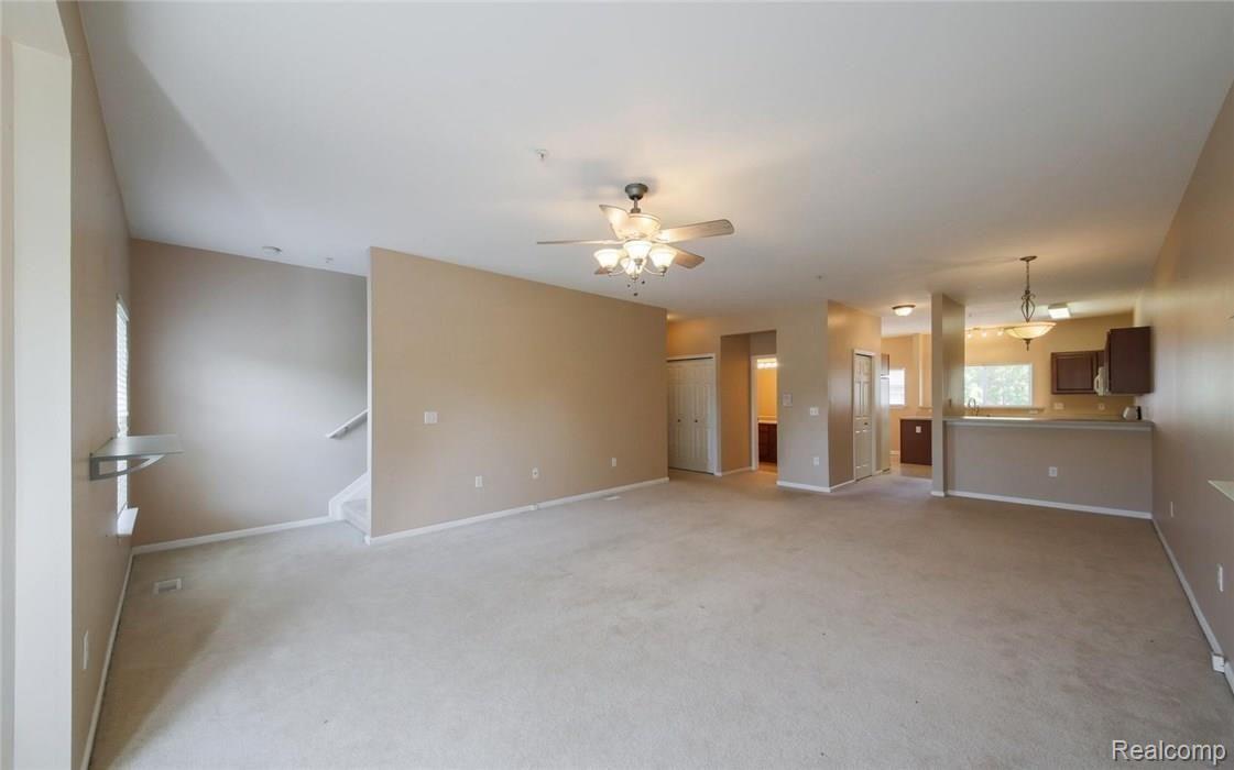 22696 Goddard Road Taylor, MI 48180 - Photo 6 of 23 Living room and dining room
